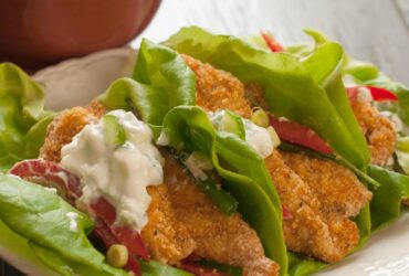 Chicken Lettuce Wraps with Tzatziki Sauce
